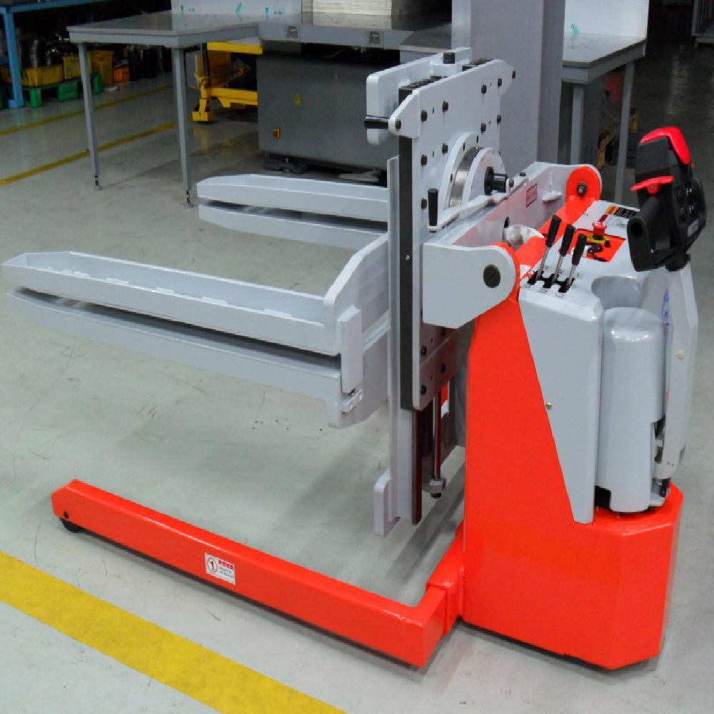 PILE TURNER