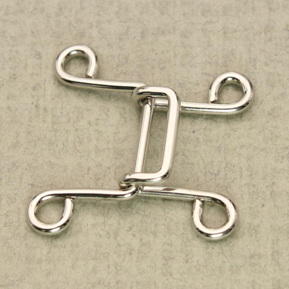 METAL BUCKEL & HOOK