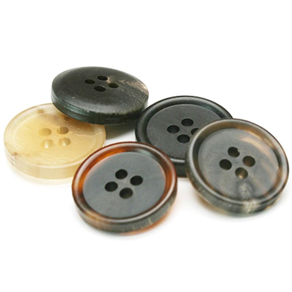 NATURAL BUTTON ( HORN, SHELL, COCONUT etc )
